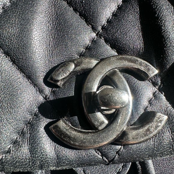 CHANEL backpack - Picture 3 of 12